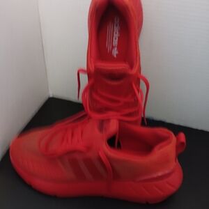 Men Adidas  size9 new no box red